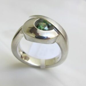 Ring Silber mit Zirkonia grün